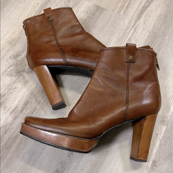 Stuart Weitzman Chestnut Brown Leather Platform Heeled Square Toe Ankle Boots 11 - Picture 1 of 13